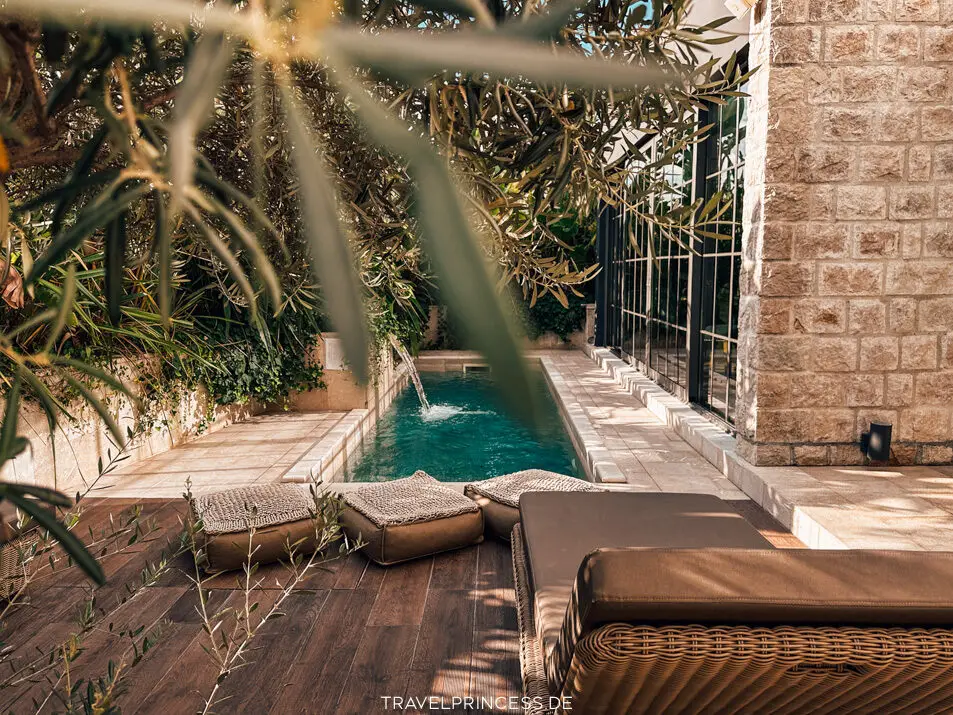 Casa del Mare Mediterraneo Montenegro Bucht von Kotor Reisetipps Hotels Unterkunft Wellness privater Strand Hotel am Meer Bucht Reiseblog Travelprincess