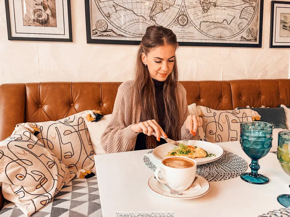 Casa del Mare Mediterraneo Montenegro Bucht von Kotor Reisetipps Hotels Unterkunft Wellness privater Strand Hotel am Meer Bucht Reiseblog Travelprincess