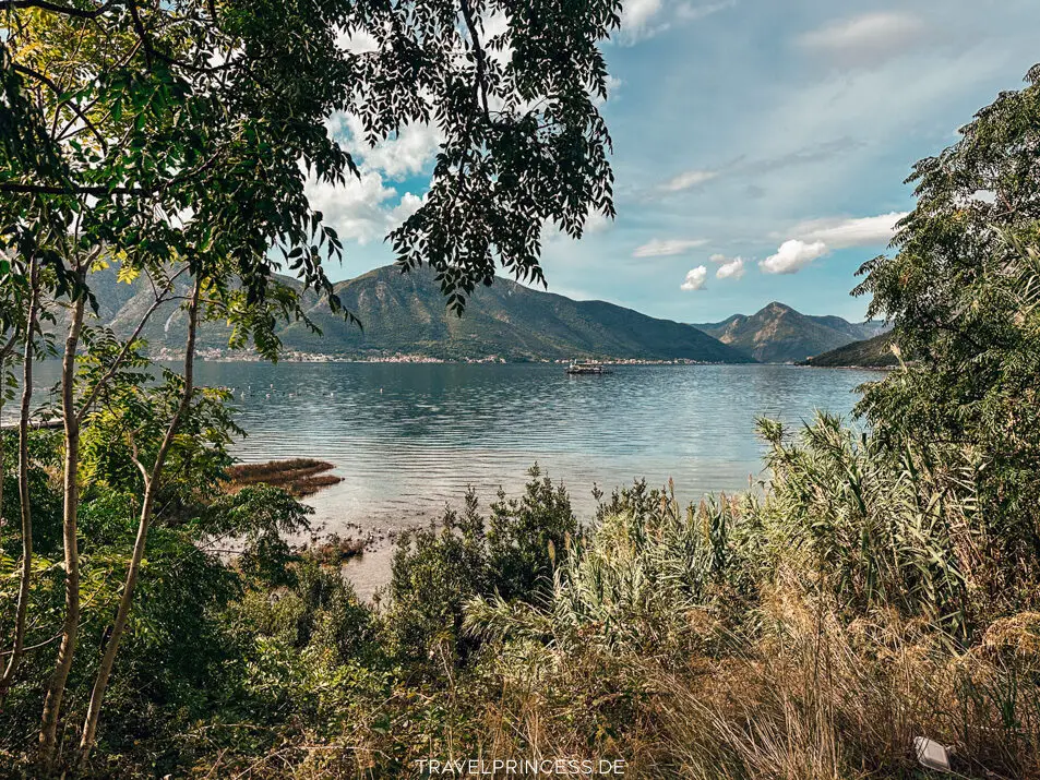 Casa del Mare Mediterraneo Montenegro Bucht von Kotor Reisetipps Hotels Unterkunft Wellness privater Strand Hotel am Meer Bucht Reiseblog Travelprincess
