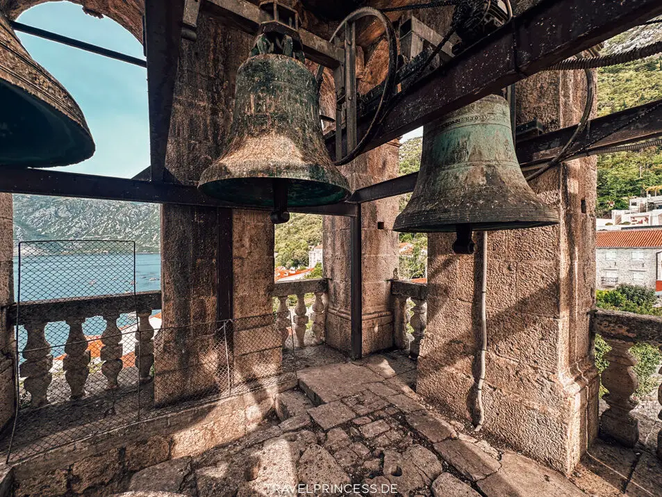 Perast Bucht von Kotor Sehenswürdigkeiten Turm Montenegro Reiseblog Travelprincess