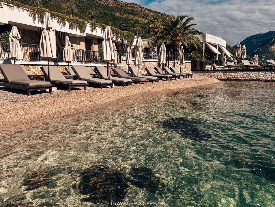 Casa del Mare Mediterraneo Montenegro Bucht von Kotor Reisetipps Hotels Unterkunft Wellness privater Strand Hotel am Meer Bucht Reiseblog Travelprincess