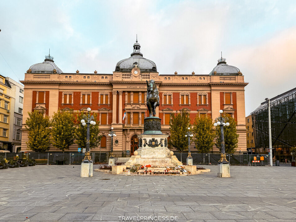 Platz der Republik - Belgrad Reisetipps Serbien Erfahrungen Travelprincess Reiseblog Sehenswürdigkeiten Tipps Geheimtipps Städtetrip Reisebericht Reiseführer