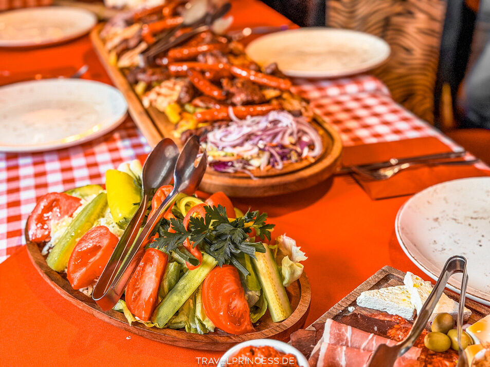 Mali Kalemegdan Restaurant Serbien Erfahrungen Reisebericht Reiseblog Travelprincess Festung