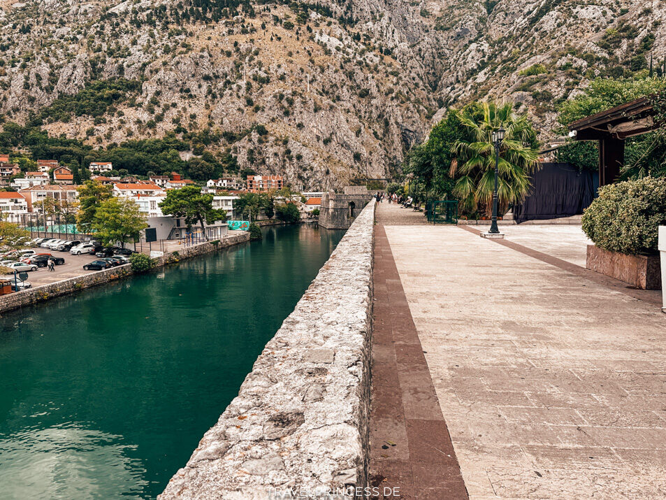 Stadtmauern Kotor Sehenswürdigkeiten Highlights Reiseblog Travelprincess Tipps Erfahrungen Urlaub