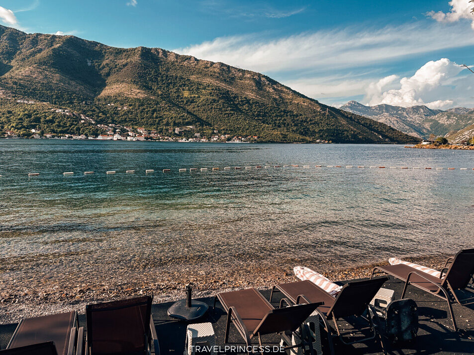 Strände in der Bucht von Kotor Tipps Sehenswürdigkeiten Reisebericht Highlights Travelprincess Reiseblog Montenegro