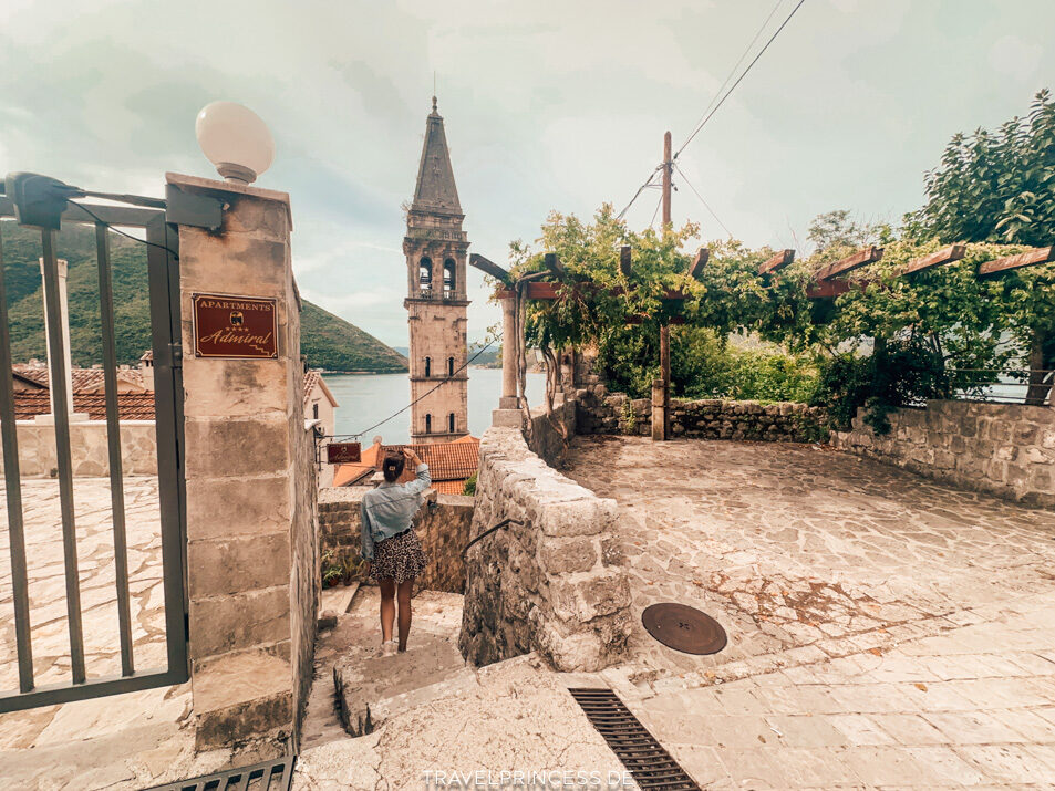 Perast Montenegro Sehenswürdigkeiten Highlights Reiseblog Travelprincess Lady our Rock Touren 