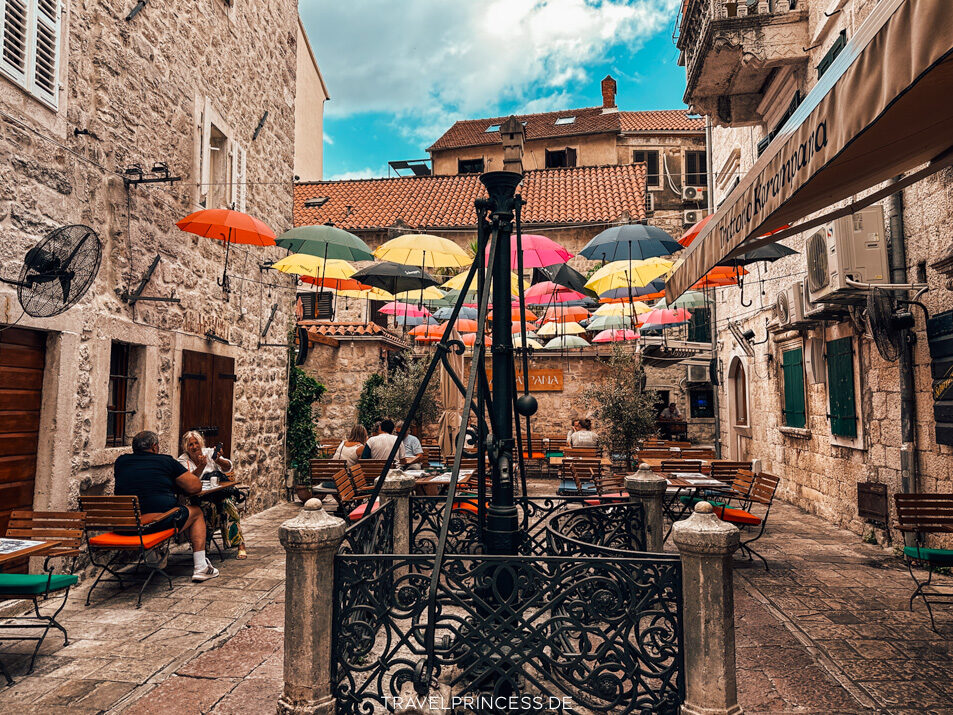 Bucht von Kotor Sehenswürdigkeiten, Tipps & Highlights - Montenegro Reisebericht mit Karte Reiseblog Travelprincess Urlaub Osteuropa