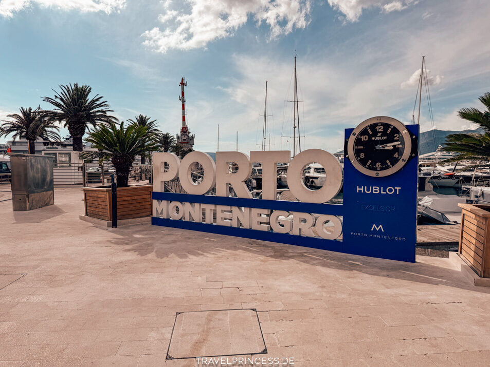 Tivat Montenegro Travelprincess Reiseblog Urlaub Reisebericht Reiseführer Sehenswürdigkeiten Highlights Roadtrip Karte