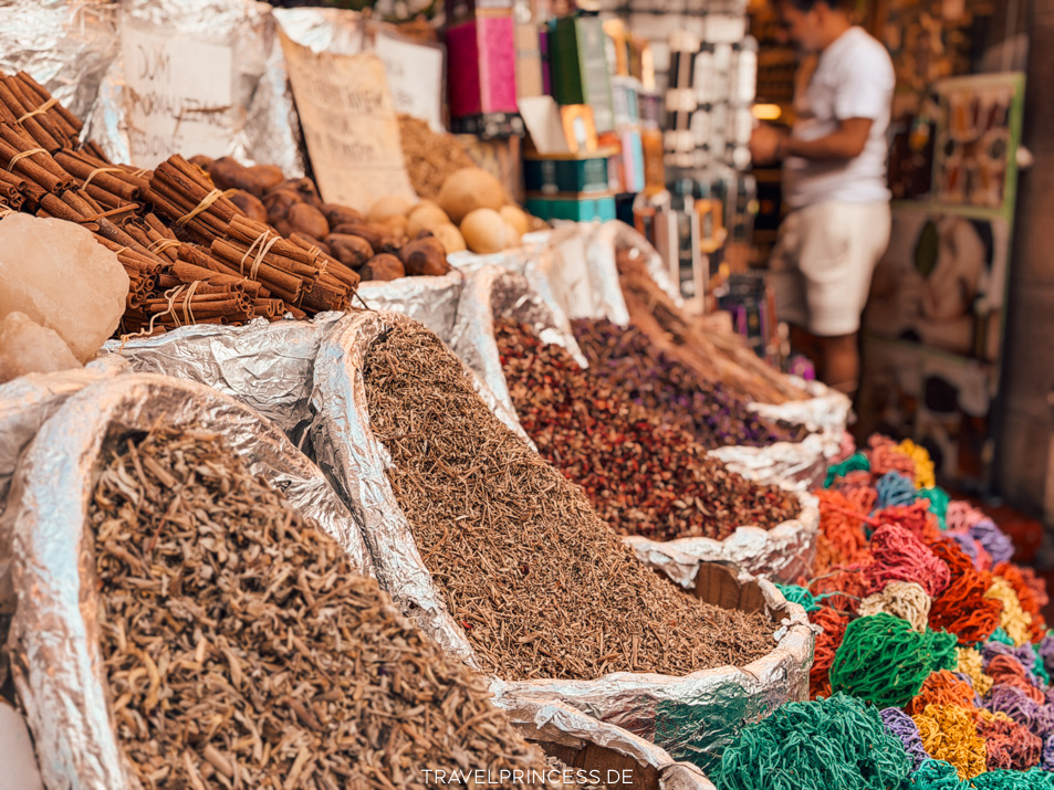 Sharm El Sheikh Reisetipps Sehenswürdigkeiten Rixos Radamis Hotel am Strand Bewertung Empfehlung Erfahrung Ägypten Reiseblog Travelprincess Corendon Direktflug Sharm El Sheikh Old Market