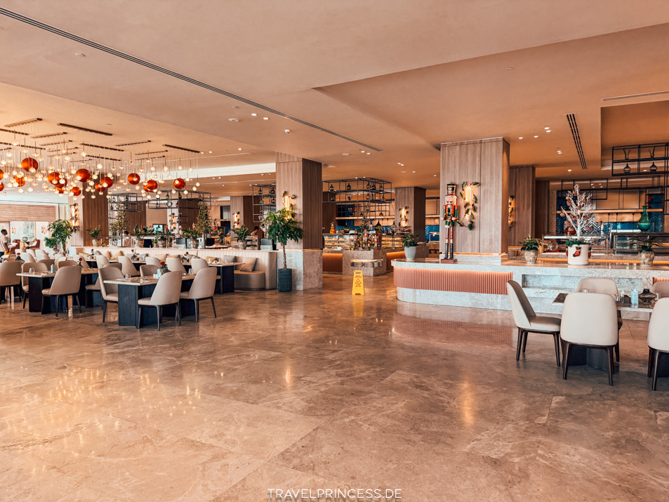 Sharm El Sheikh Resort am Strand Meer Schnorcheln Hausriff Rixos Radamis Kulinarik Erfahrungen Bewertungen Essen Reiseblog Hotelvlog Travelprincess a la carte Restaurants Buffet wie viele