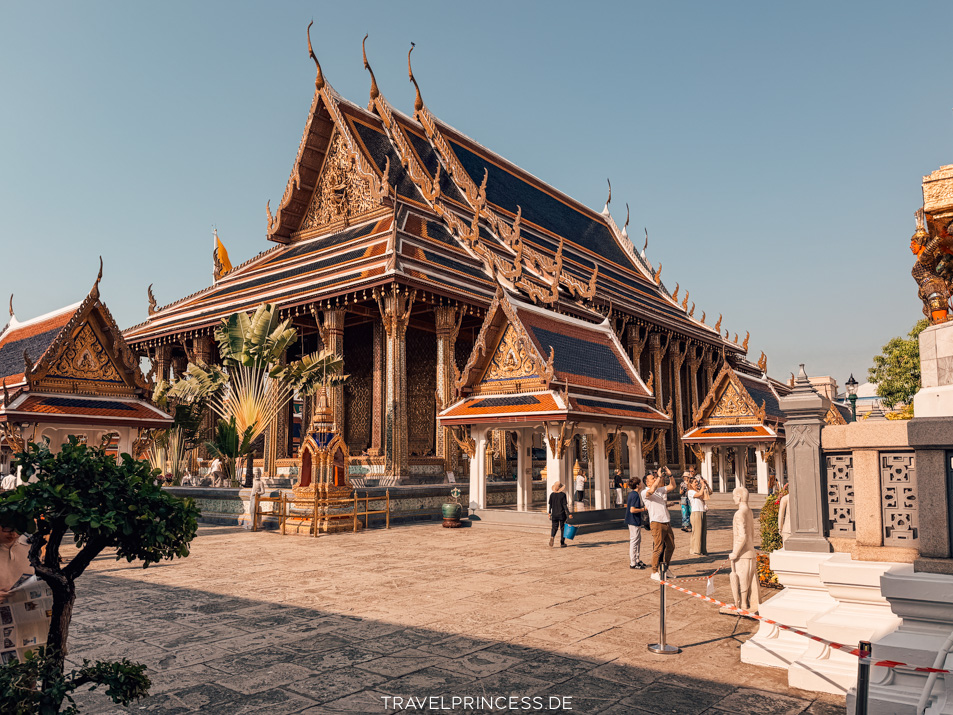 Wat Phra Kaeo Grand Palace Großer Palast Eintritt Kleiderordnung Tipps Empfehlungen Highlights Reiseblog Travelprincess Thailand Reiseberichte