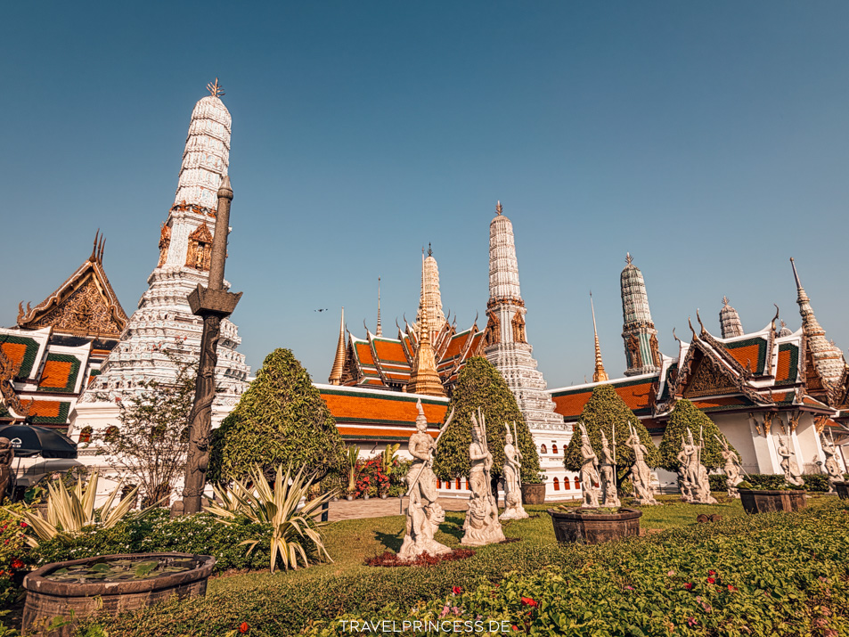 Wat Phra Kaeo Grand Palace Großer Palast Eintritt Kleiderordnung Tipps Empfehlungen Highlights Reiseblog Travelprincess Thailand Reiseberichte