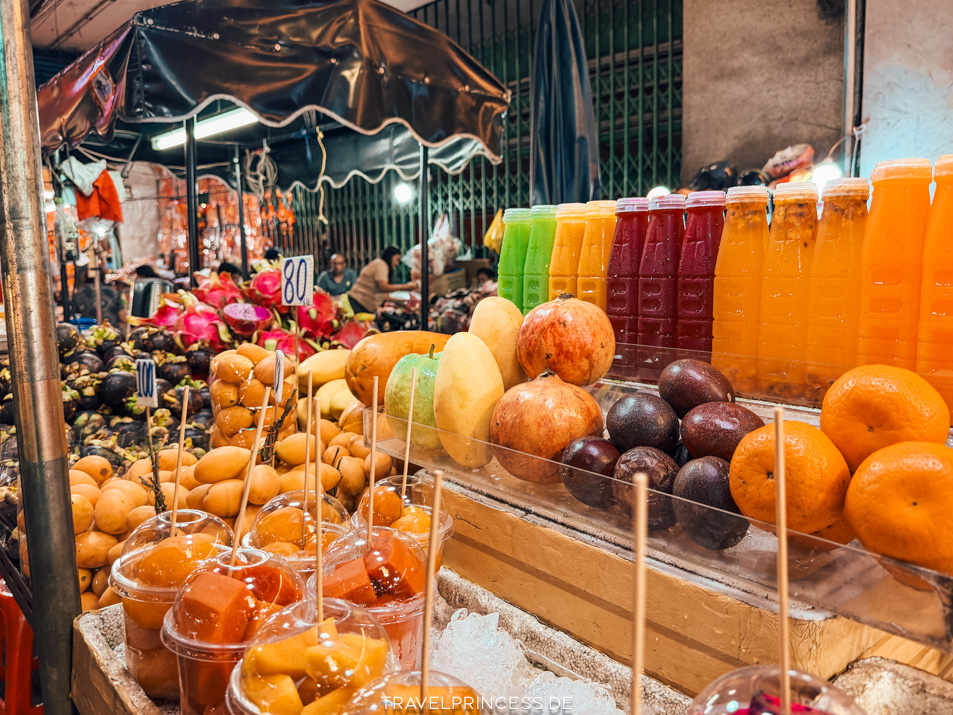 Chinatown Bangkok Golden Buddha Yaowarat Road Streetfoodmarket Reisetipps Sehenswürdigkeiten Reiseblog Travelprincess Thailand Reisebericht Reiseführer Tipps