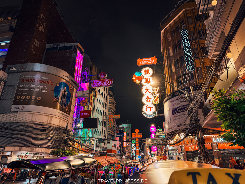 Chinatown Bangkok Golden Buddha Yaowarat Road Streetfoodmarket Reisetipps Sehenswürdigkeiten Reiseblog Travelprincess Thailand Reisebericht Reiseführer Tipps