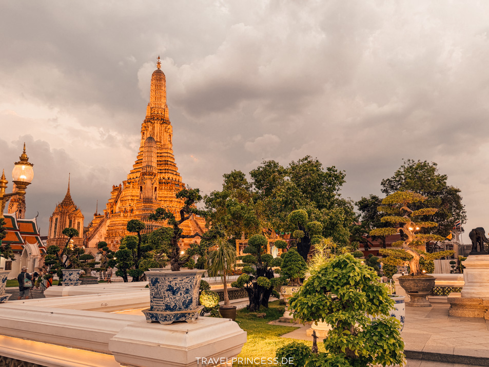 Wat Arun Fotospot Sonnenuntergang Eintritt Öffnungszeiten Fähre Boot Reisetipps Thailand Reiseblog Travelprincess