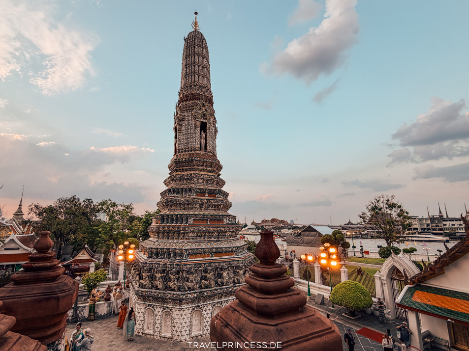 Wat Arun Fotospot Sonnenuntergang Eintritt Öffnungszeiten Fähre Boot Reisetipps Thailand Reiseblog Travelprincess