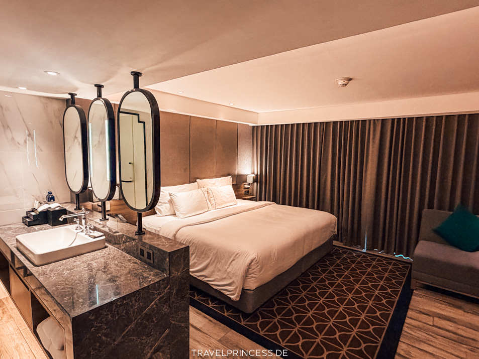 Hotel Ayathorn Bangkok Reisebericht Travelprincess Reiseblog Thailand Erfahrungen Vlog Hotelvlog Bewertungen