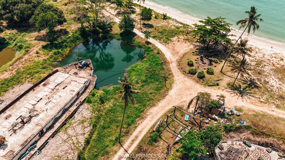 Boat Chalet Lost Place Koh Chang Galaxy Ship Schiff Brand Eintritt lohnt es sich Sehenswürdigkeiten Highlights Travelprincess Reiseblog Thailand