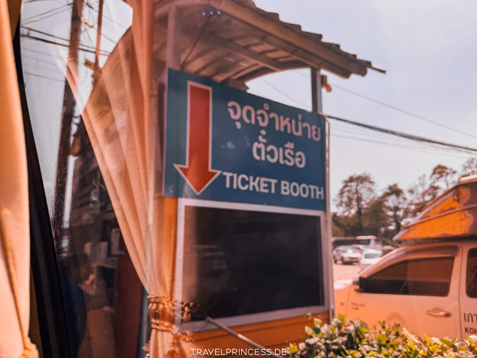 Anreisemöglichkeiten Koh Chang Fähre Flugzeug Minibus Bus Erfahrungen Tipps Reiseblog Travelprincess von Bangkok