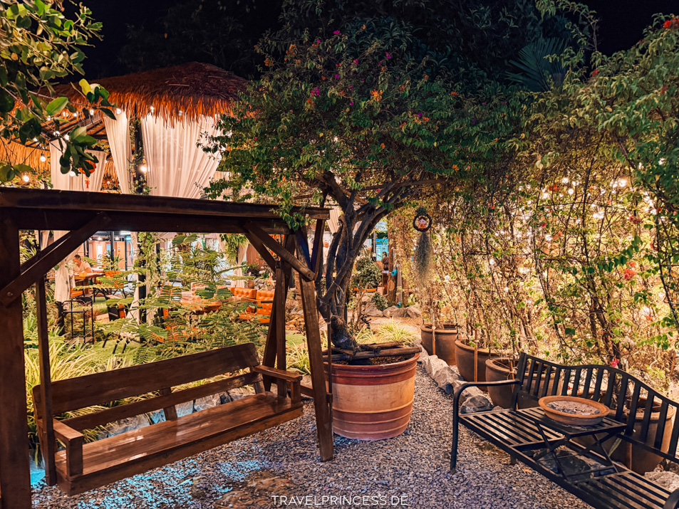 The U-Turn Restaurant Thailand