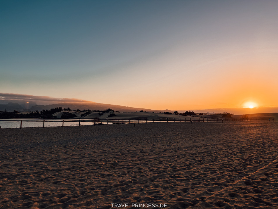 Gran Canaria Wellness, Spa & Erholung, Wellnesshotels, Tipps, Achtsamkeit Retreats Kakaozeremonie, Gloria Palace San Agustín Thalasso & Hotel und Gorbea Rooftop Restaurant, Seaside Palm Beach Maspalomas, Hotel Cordial Mogán Playa, Global Wellness Day, Salobre Hotel Resort & Serenity Hotelvlogs Erfahrungen Reisebericht Reisetipps Kanaren Travelprincess Reiseblog Perchel Beachclub, Finca Las Orillas