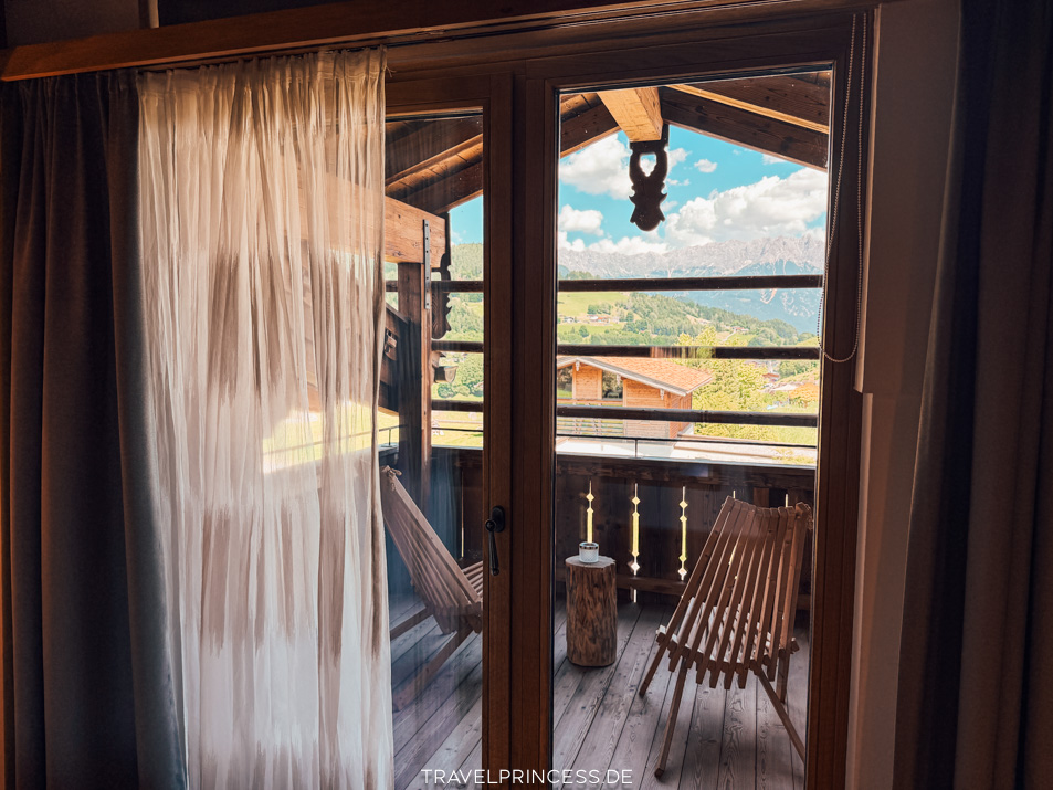 Puradies Leogang Natur Loft Ausblick Balkon Zimmer Erfahrungen Reisetipps Reiseblog Travelprincess Österreich