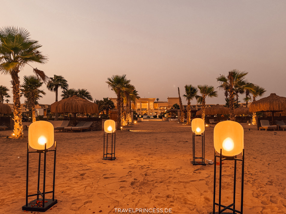 Romantic Dinner Beach Hurghada Ras Abu Soma Travelprincess Reiseblog schönster Strand Ägypten Tipps Erfahrungen Schnorcheln Reisebericht Sheraton Soma Bay Resort