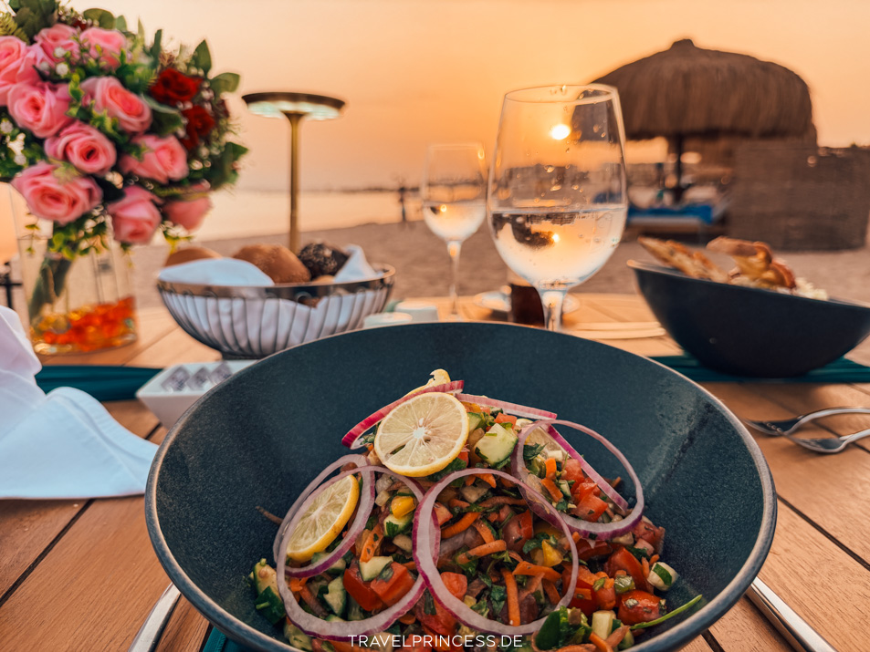 Romantic Dinner Beach Hurghada Ras Abu Soma Travelprincess Reiseblog schönster Strand Ägypten Tipps Erfahrungen Schnorcheln Reisebericht