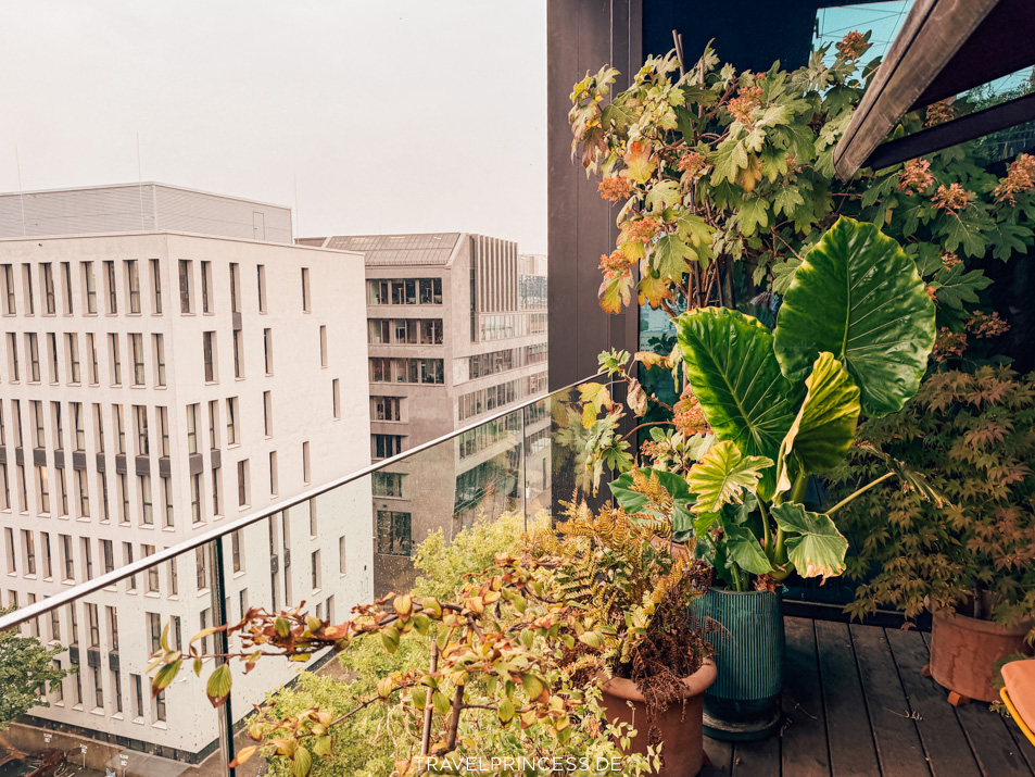 Lyf East Frankfurt Hotel Ostend Main Erfahrungen veganes Hotel Leuchtendroter Städtetrip Deutschland Reiseblog Travelprincess
