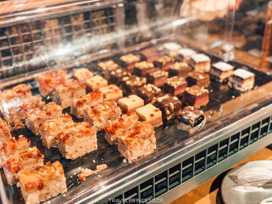 Lyf East Frankfurt Hotel Ostend Main Erfahrungen veganes Hotel Leuchtendroter Städtetrip Deutschland Reiseblog Travelprincess