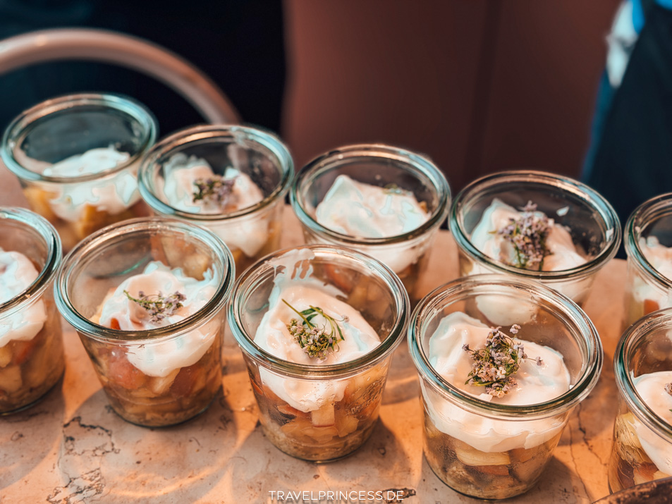 Lyf East Frankfurt Hotel Ostend Main Erfahrungen veganes Hotel Leuchtendroter Städtetrip Deutschland Reiseblog Travelprincess