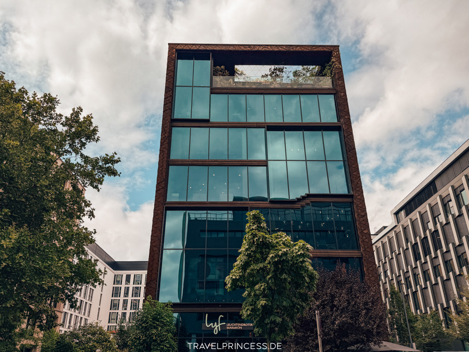 Lyf East Frankfurt Hotel Ostend Main Erfahrungen veganes Hotel Leuchtendroter Städtetrip Deutschland Reiseblog Travelprincess