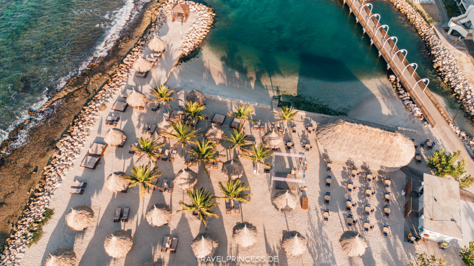 Strand beim The Rif und Mangrove Beach - Corendon Hotels Curaçao