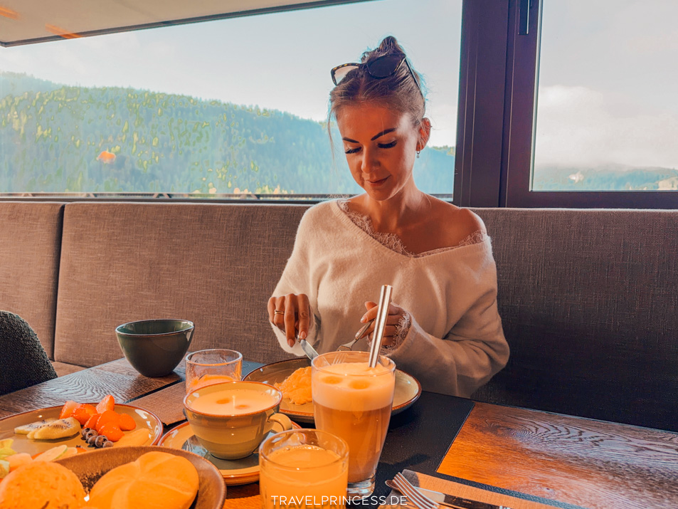 Frühstück Suiten Sauna Wellness My Daum Südtirol Aparthotel Erfahrungen Reisebericht Bewertungen Reiseblog Italien Travelprincess Wanderungen Reiseführer