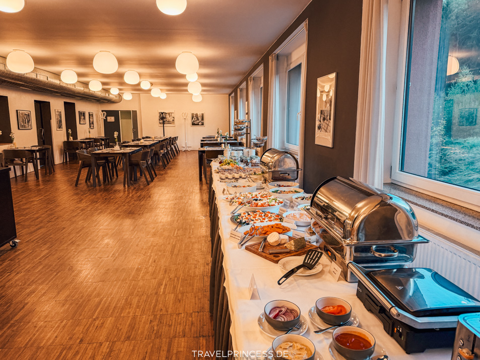 Restaurant VODA Ayurveda Essen Programm Tschechien Reisetipps Prag Reiseblog Travelprincess Buffet normal